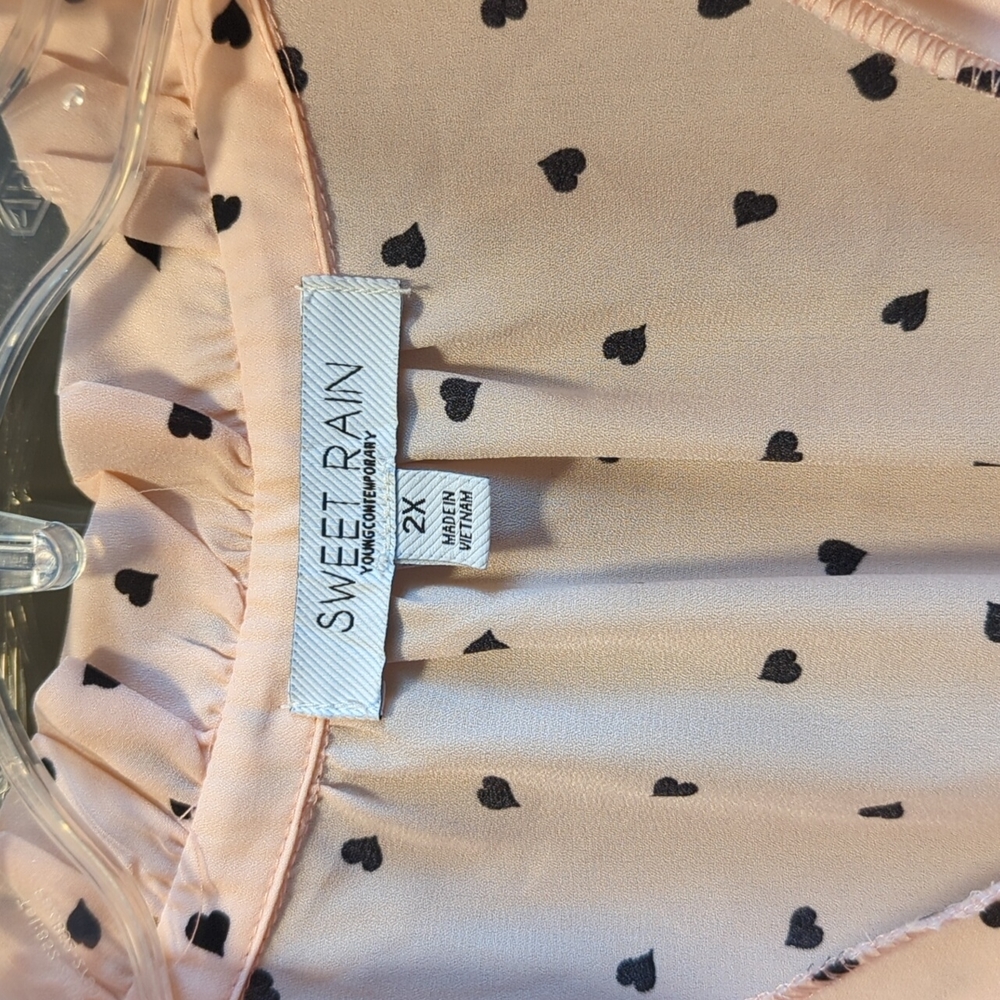 Sweet Rain Flutter Sleeve Tie Neck Top - Picture 4 of 6